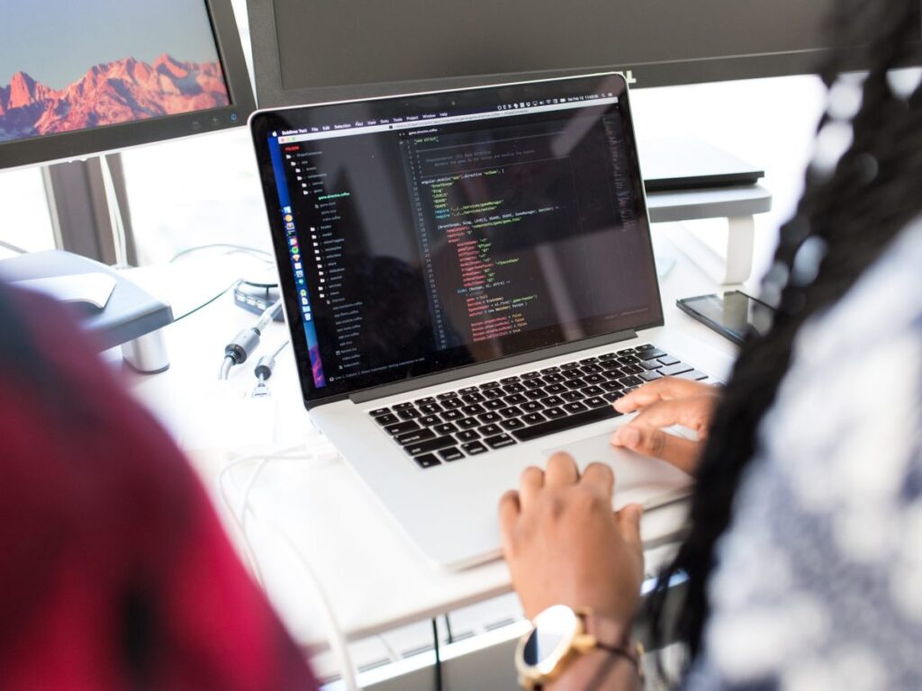 expert-laravel-developer-coding-on-laptop